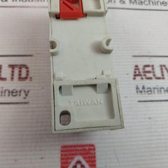 Magnecraft 70-782D8-1A Relay Socket 16A, 300V