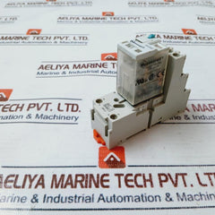 Magnecraft 782XDX1M4L-24D Relay with Siemens 3TX7144-4e5 Relay Socket