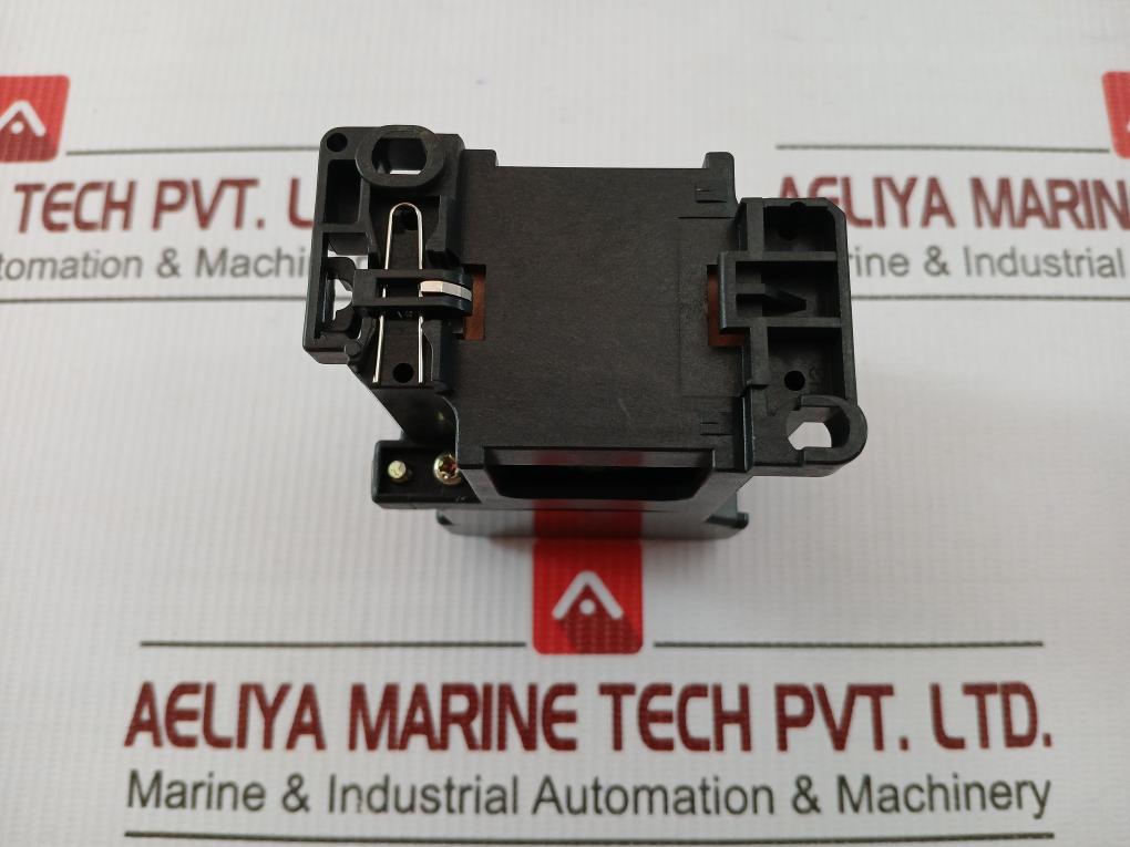 Magnetic Contactor 100-110V/50-60Hz Part No Srca50-3/X Fuji Electric