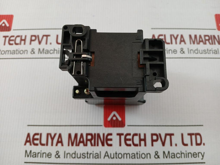Magnetic Contactor 100-110V/50-60Hz Part No Srca50-3/X Fuji Electric