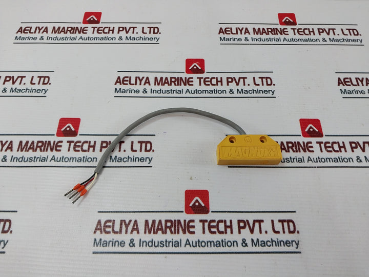 Magnum Xt-90 Proximity Sensor Switch