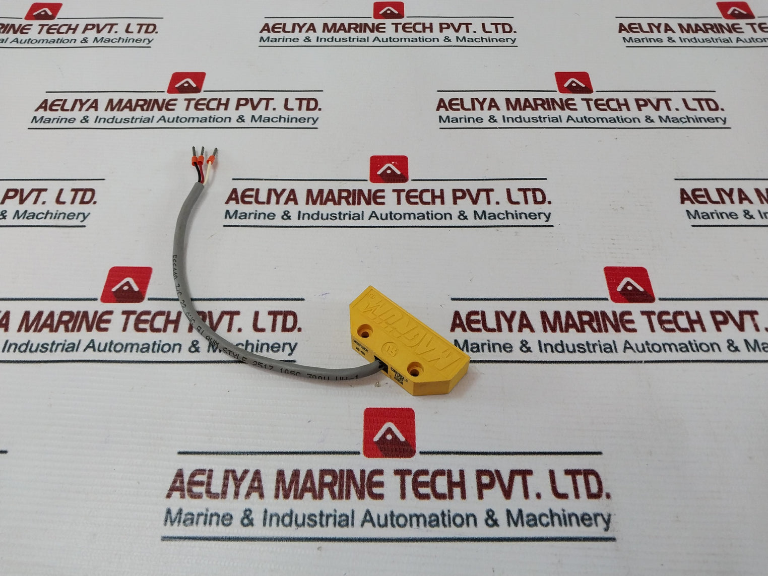 Magnum Xt-90 Proximity Sensor Switch