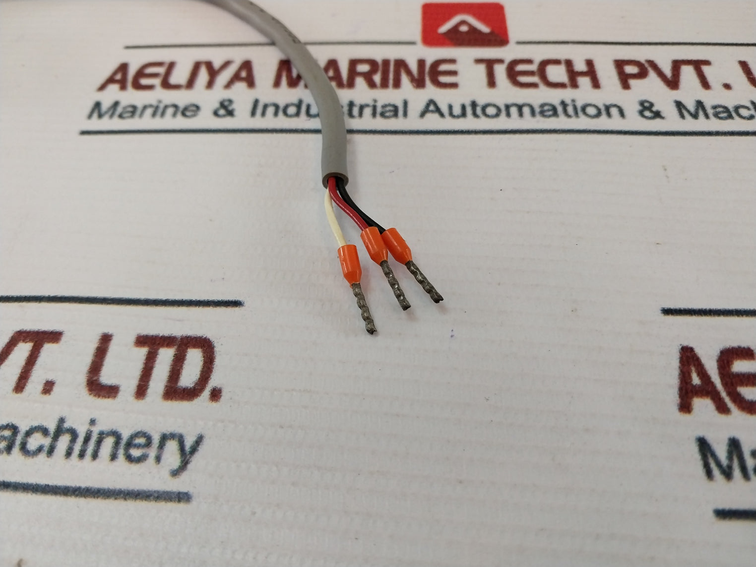 Magnum Xt-90 Proximity Sensor Switch