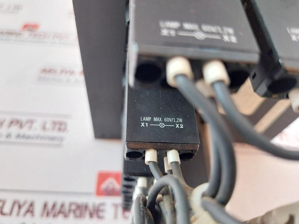 Mak Ep 3 Port Main Engine Start Stop Panel 250V Ac 10A 300V Ac 95-0331