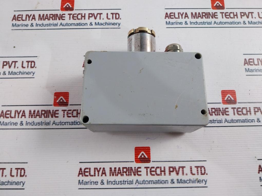 Man B&W 14.0330.0 Lubricator Terminal Box