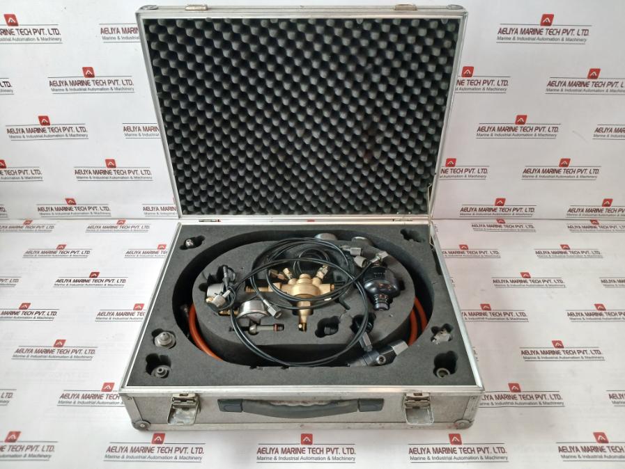 Man B&W Tool For Alpha Lubricator Set 99100724 200 Bar 0-2300 Psi