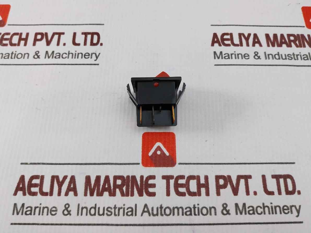 Manitowoc 23-0134-3 Toggle Switch 16A 250V Ac / 10A 28V Dc