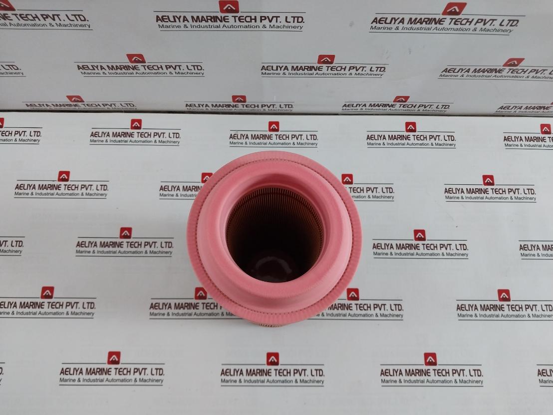 Mann Filter C15300 Air Filter Cartridge