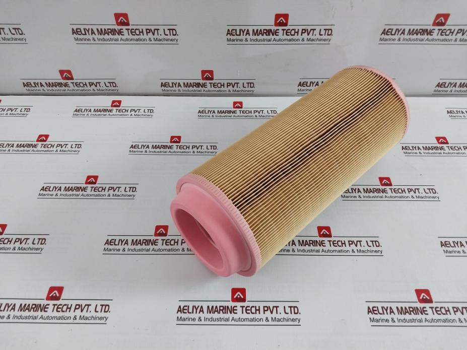 Mann Filter C15300 Air Filter Cartridge