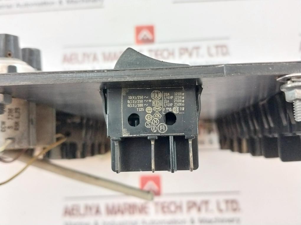 Manual Control Switch