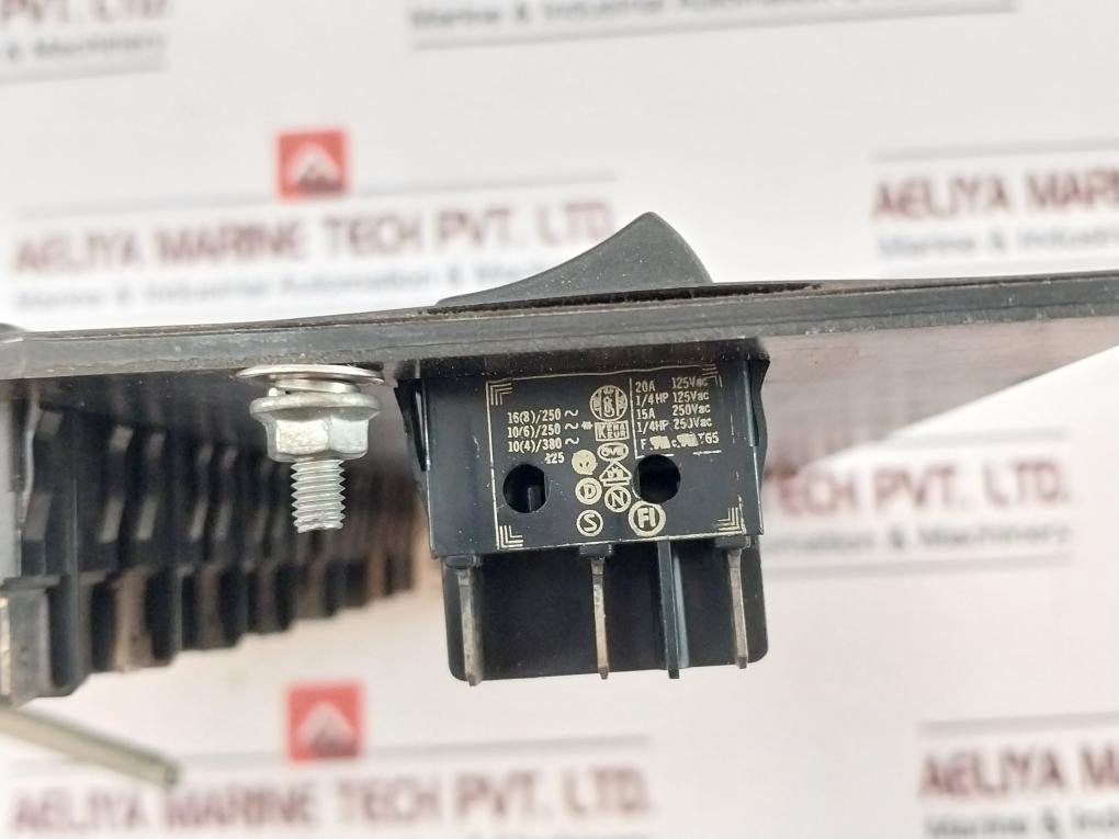 Manual Control Switch