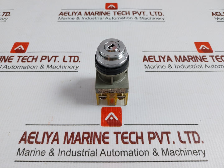 Maruyasu-Dengyo-Key-Selector-Switch-125v-10a-Xsk2r-2511c-4