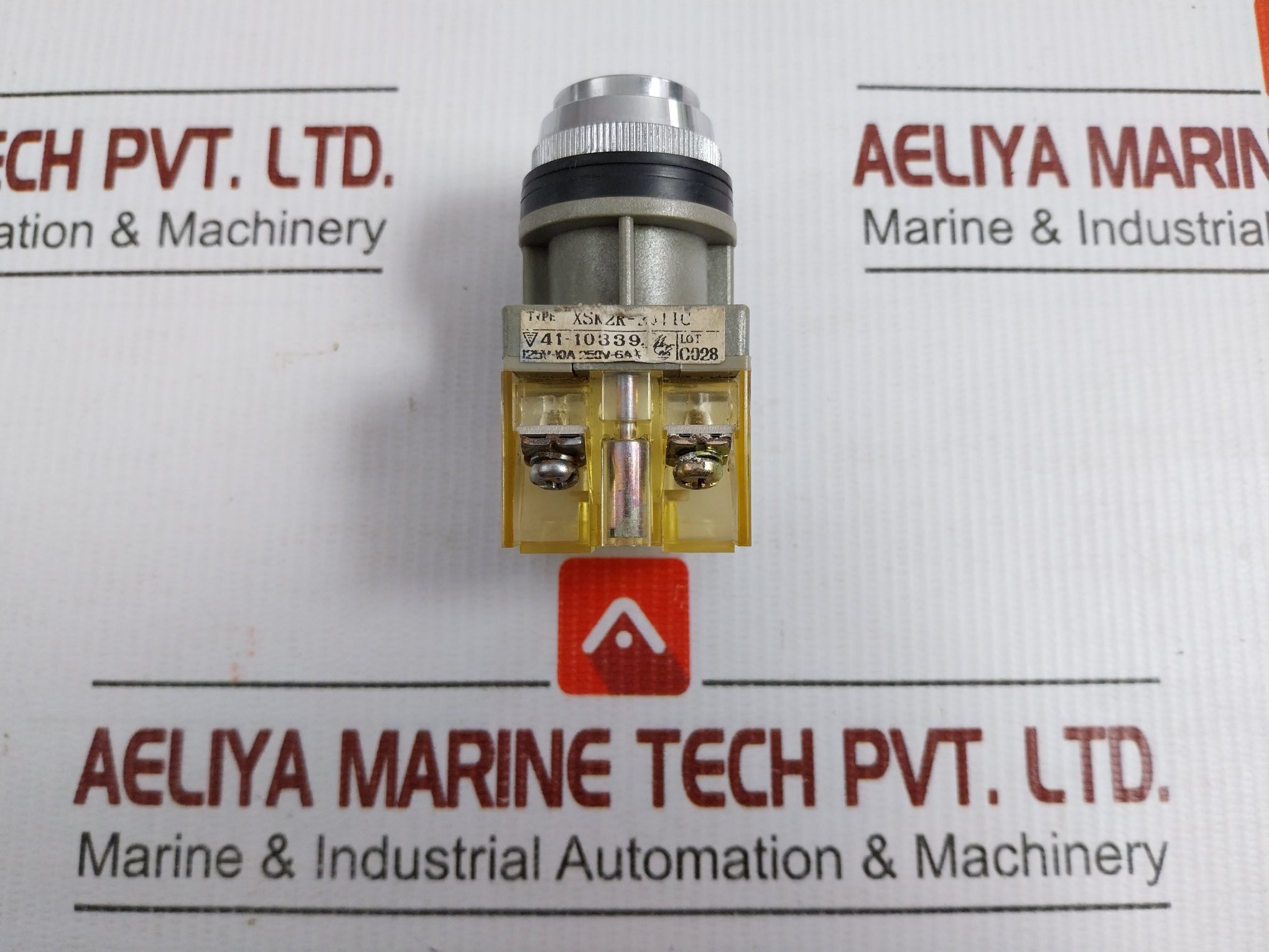 Maruyasu-Dengyo-Key-Selector-Switch-125v-10a-Xsk2r-2511c-5