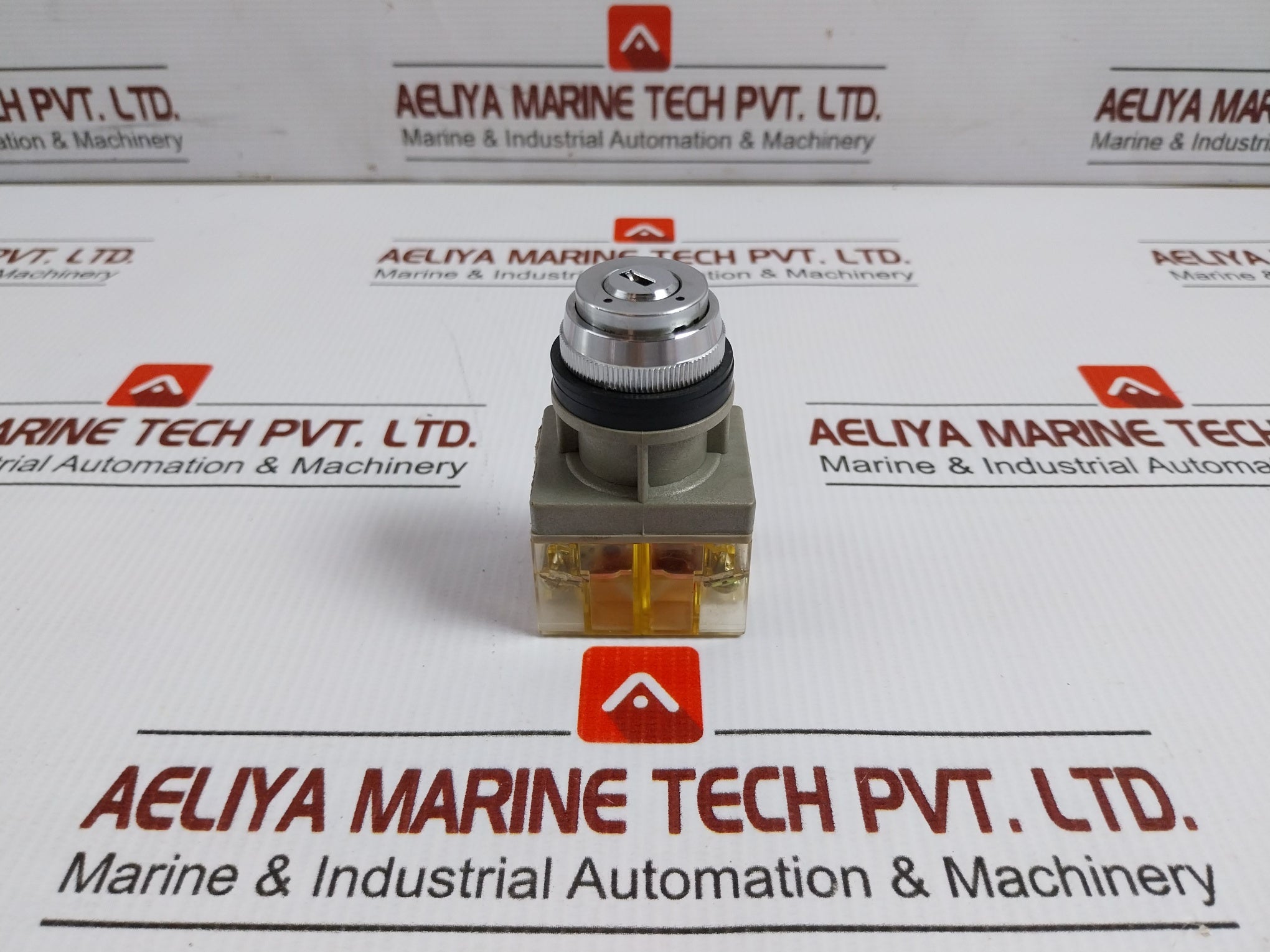 Maruyasu-Dengyo-Key-Selector-Switch-125v-10a-Xsk2r-2511c-7