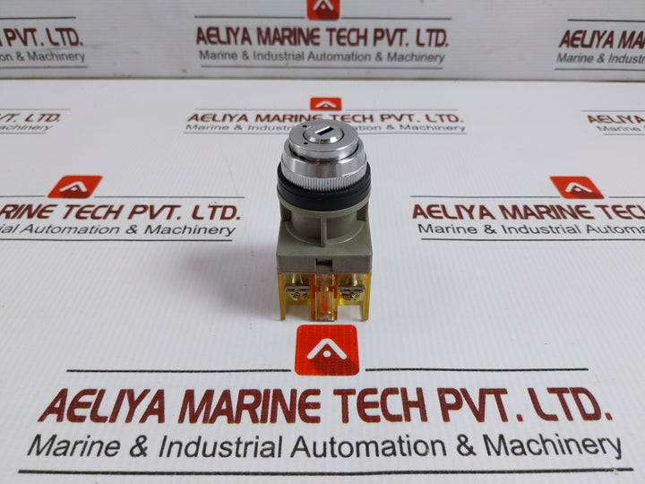 Maruyasu-Dengyo-Key-Selector-Switch-125v-10a-Xsk2r-2511c-8
