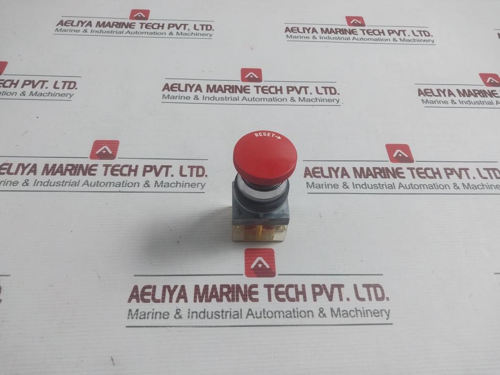 Push Button Switch With Contact Block Base 600V 10A Maruyasu Dengyo Xmd