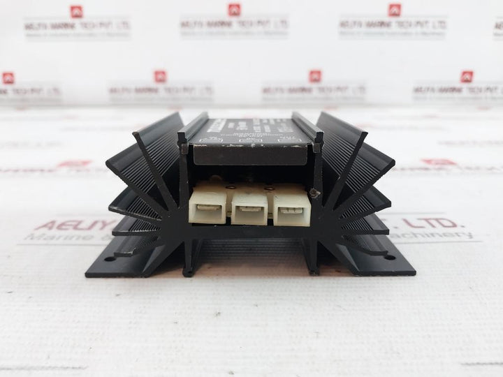 Mascot 9061 Converter 12V Dc To 5V Dc 1A/1.4A E24 10R-020030
