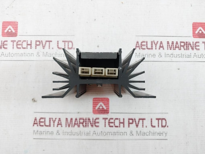 Mascot 9061 Converter 12V Dc To 5V Dc 1A/1.4A E24 10R-020030