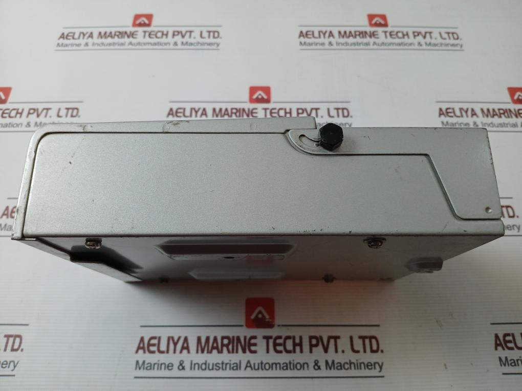 Maspro Wa30 Vu Booster Ac100C 50-60Hz 4.7W 2K60-094