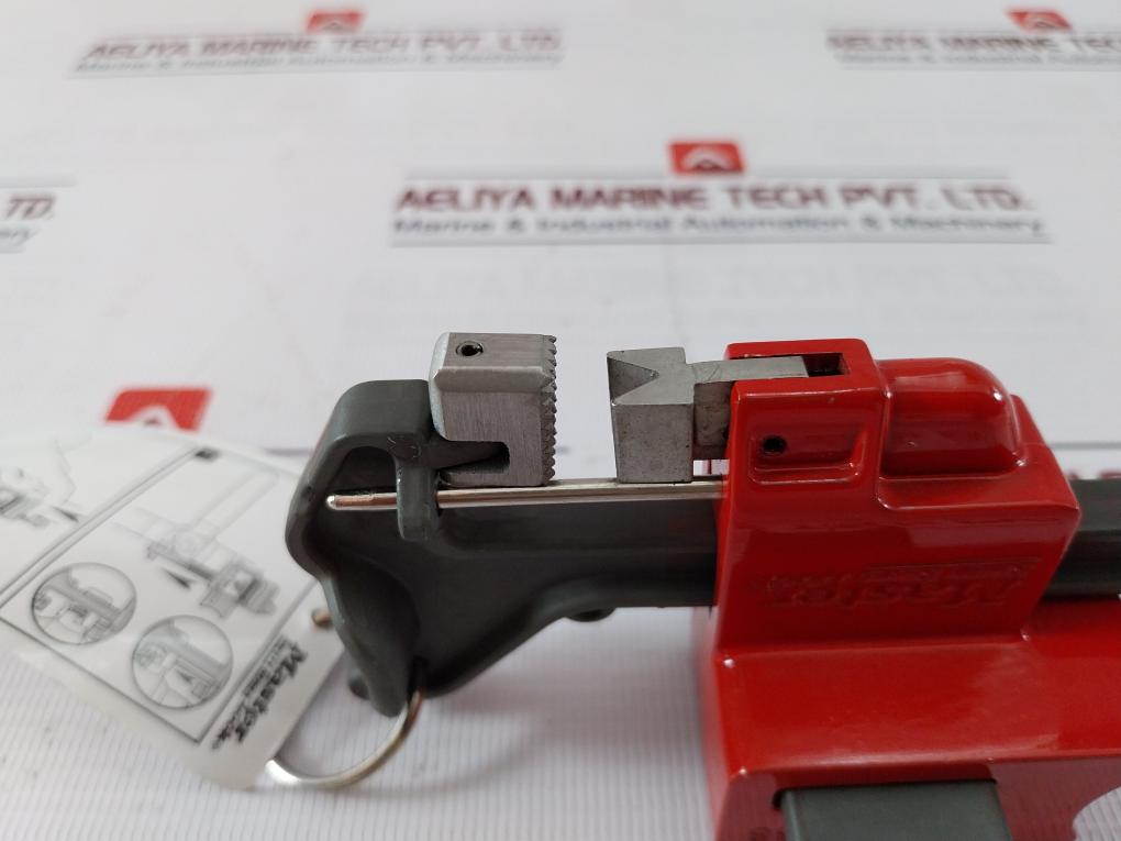 Master Lock S3068 Handle-on Ball Valve Lockout