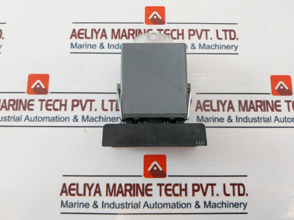 Matsushita Electric At4111 -r1 Pmh Timer With Base 0-10 Min 100-120V Ac