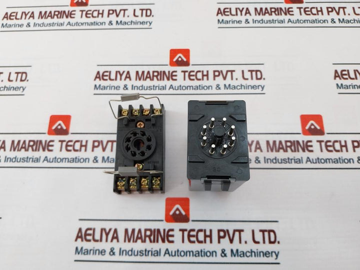 Matsushita Electric At4111 -r1 Pmh Timer With Base 0-10 Min 100-120V Ac