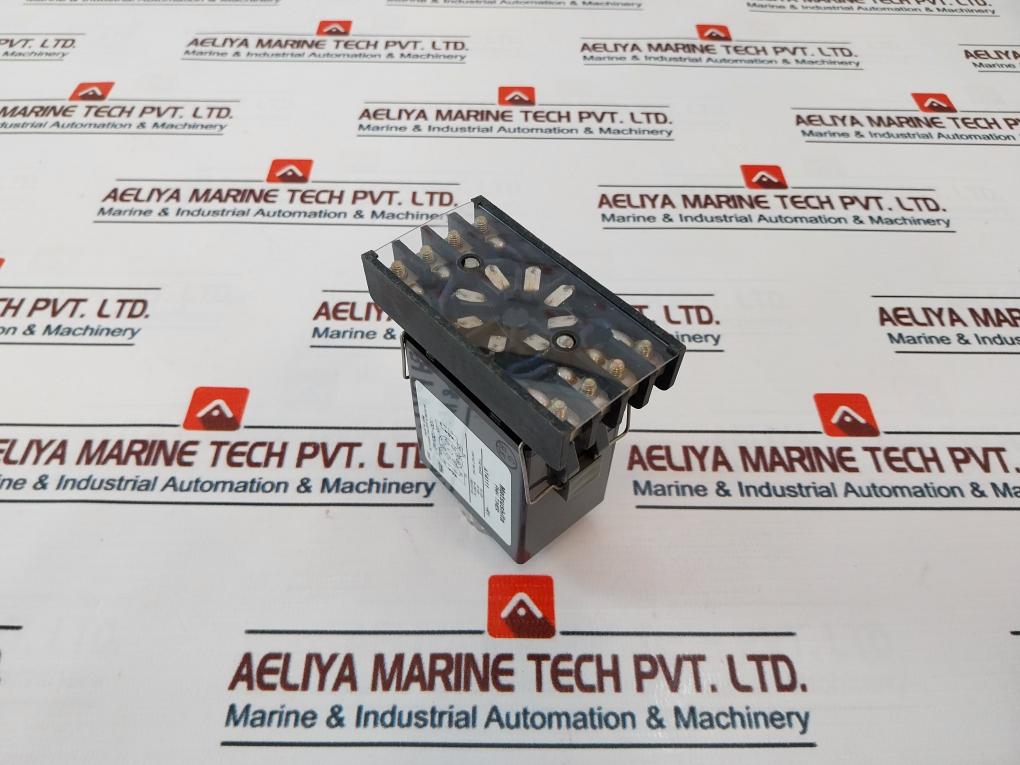 Matsushita Electric At4111 -r1 Pmh Timer With Base 0-10 Min 100-120V Ac