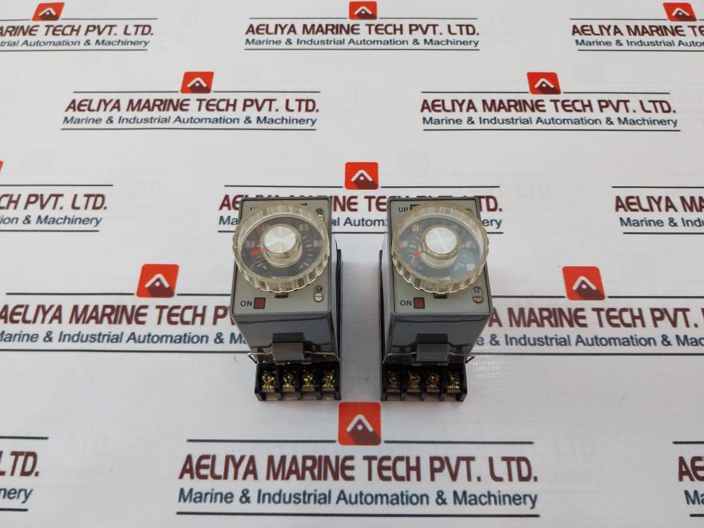 Matsushita Electric At4119 -r3 Pmh Timer With Base 24V Dc