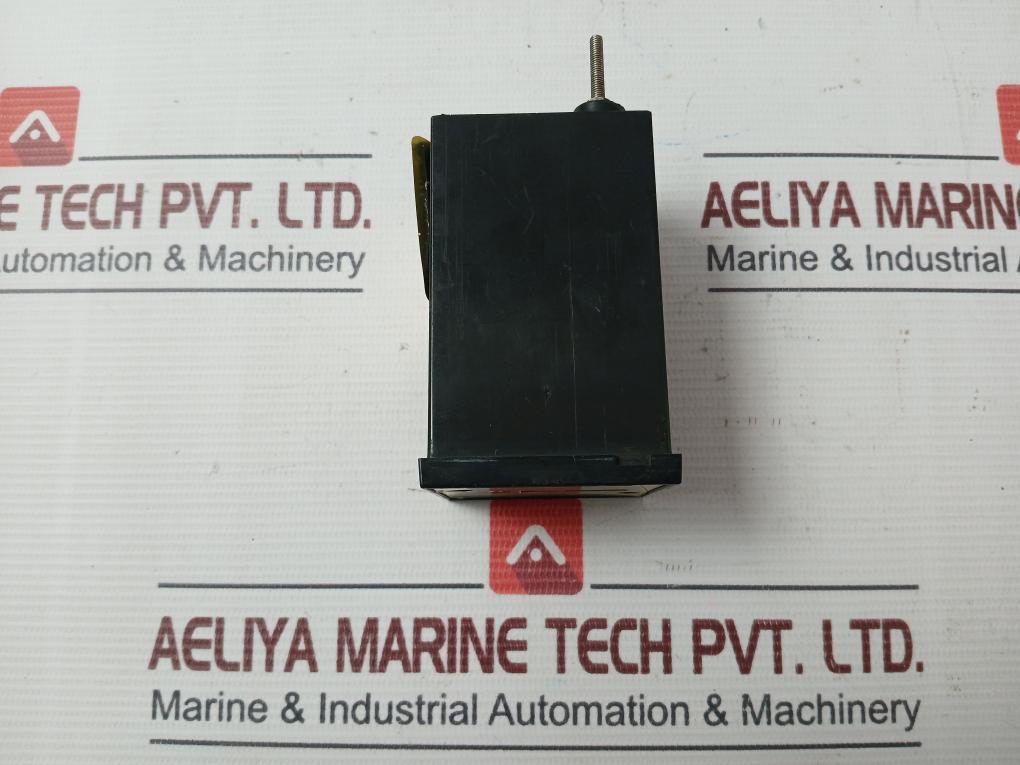 Matsushita Electric Th242S Hour Meter Ac200V 50/60Hz