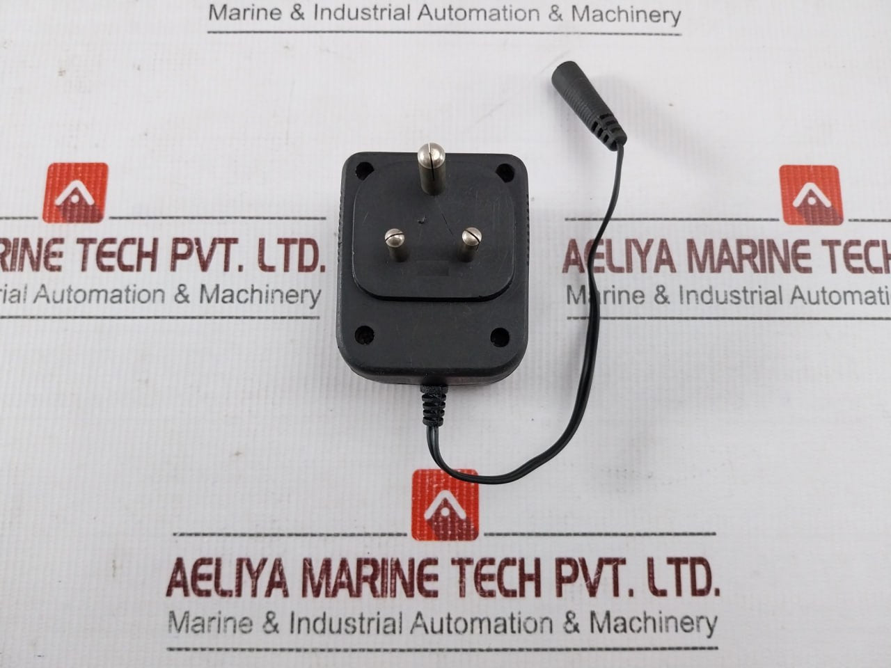 Maxcon Ac/Dc Adaptor Input-230V-50 Hz/Output-1000 Ma