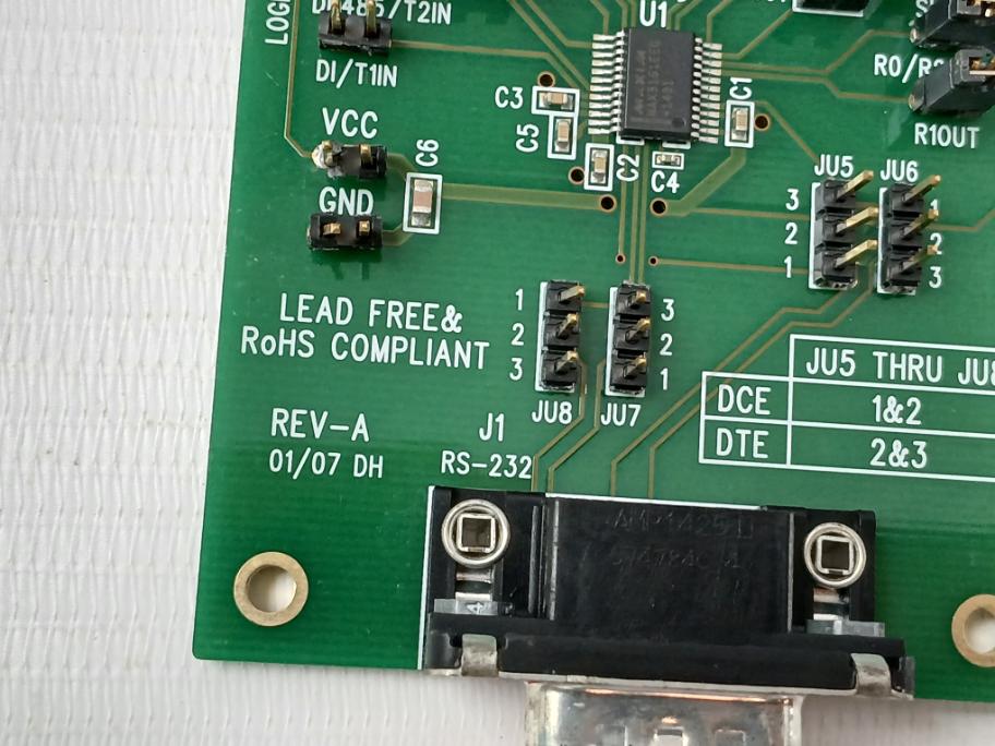 Maxim 1-408-737-7600 Evaluation Kit 94V-0 Rev A