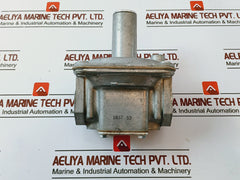 Maxitrol Rv53 Gas Pressure Regulator 1/2 Psig Po 5in - 12in