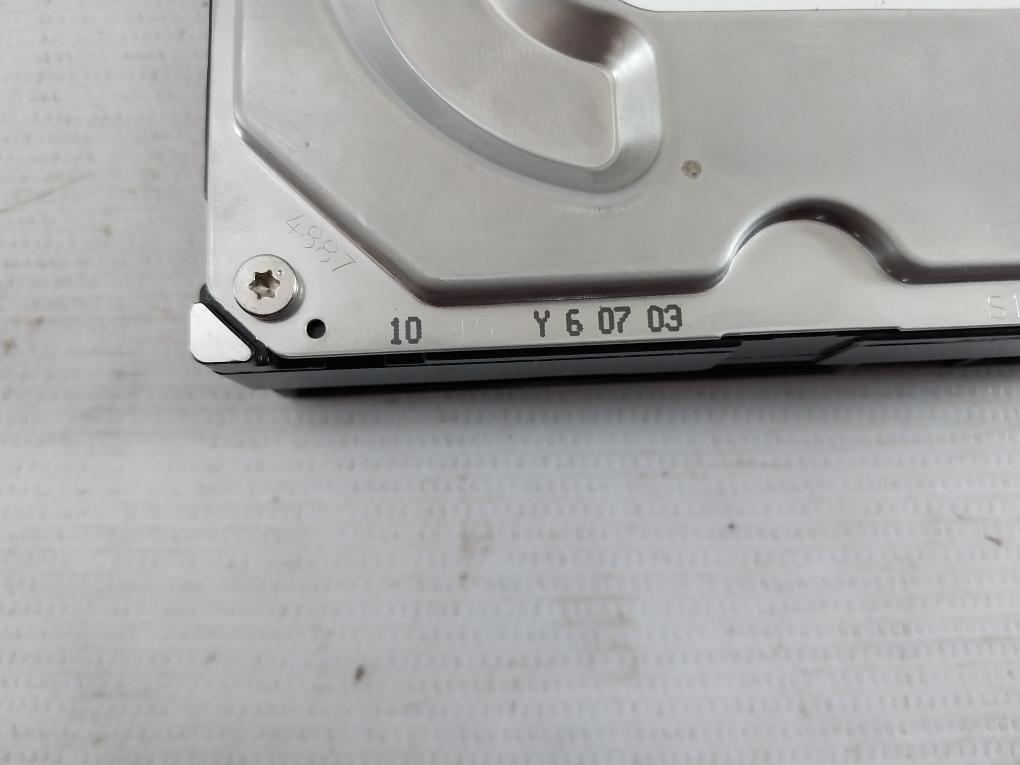 Maxtor Stm3402111A Hard Drive 9Dn01A-326 40Gb 5V 0.46A 12V, 3.5 Series 7200.9