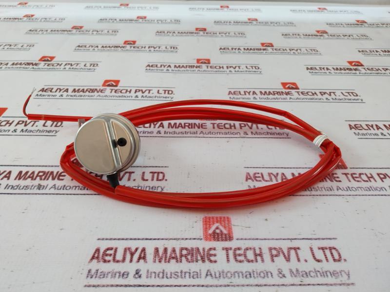 Mayekawa Kh14-s20 Pressure Transmitter 24V Dc Assembly With Mounting Bracket