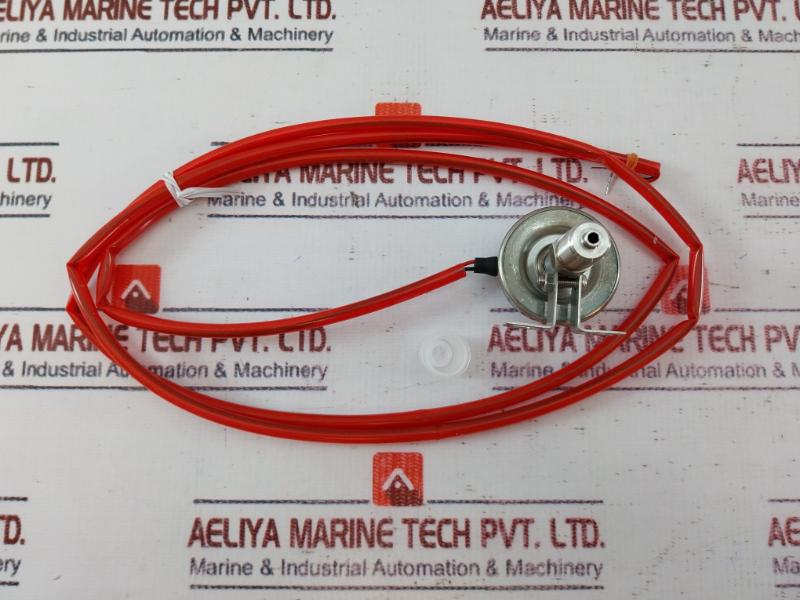 Mayekawa Kh14-s20 Pressure Transmitter Assembly With Mounting Bracket 4-20Ma