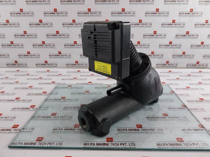 Mcdonnell & Miller 150Shd Low Water Cut-off/Pump Controller 150 Psi 115V/230V Ac