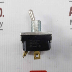 Mcgill 0121-7001 Toggle Switch 20A 277Vac 18602-0030
