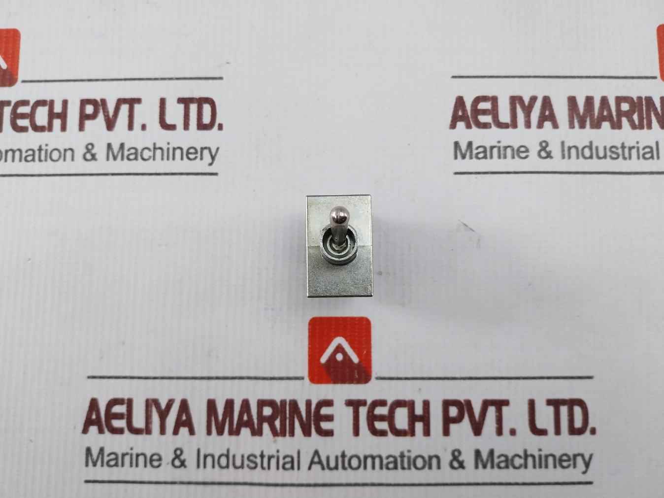 Mcgill 0121-7001 Toggle Switch 20A 277Vac 18602-0030