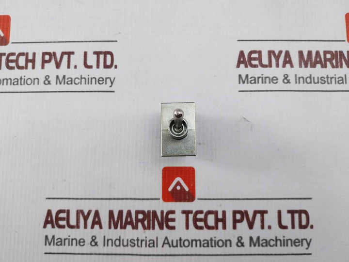 Mcgill 0121-7001 Toggle Switch 20A 277Vac 18602-0030