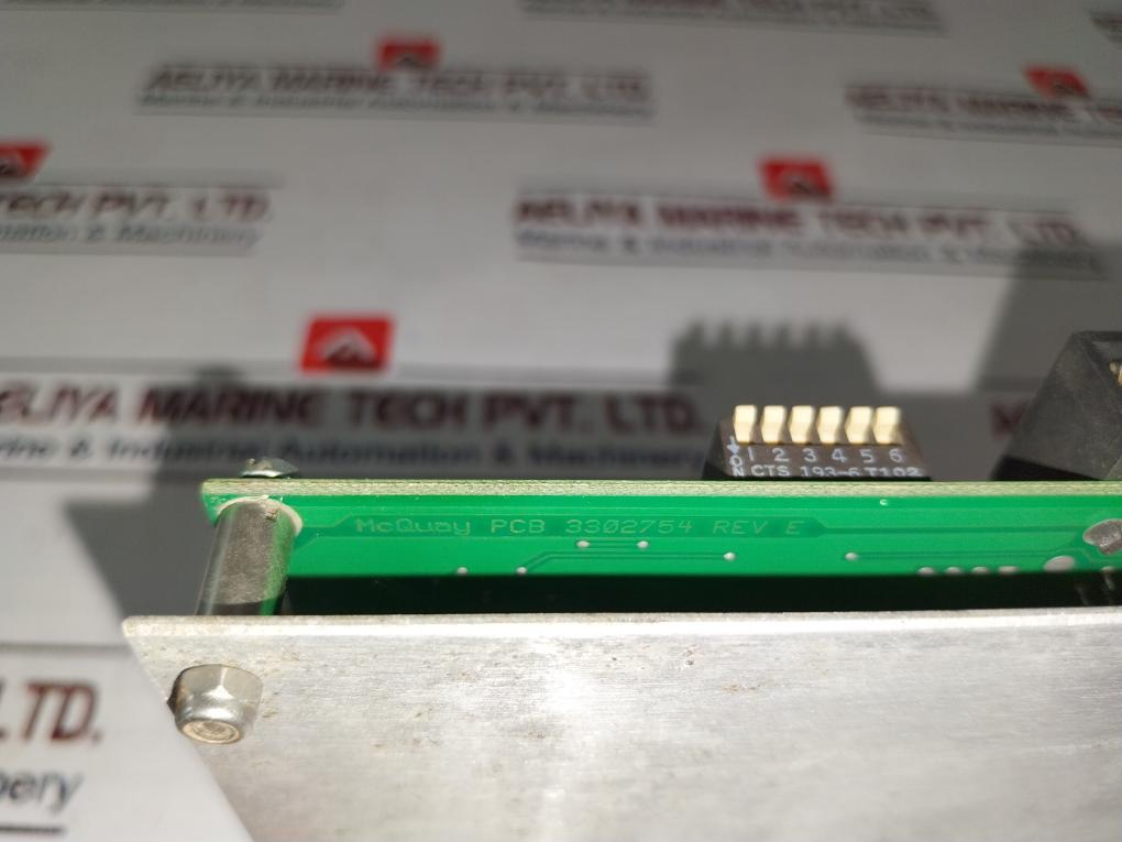 Mcquay 3302752 Universal Communication Module Rev E 94V