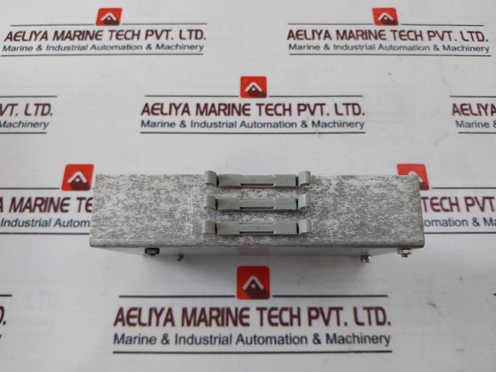 Mcquay 3302752 Universal Communication Module Rev E 94V