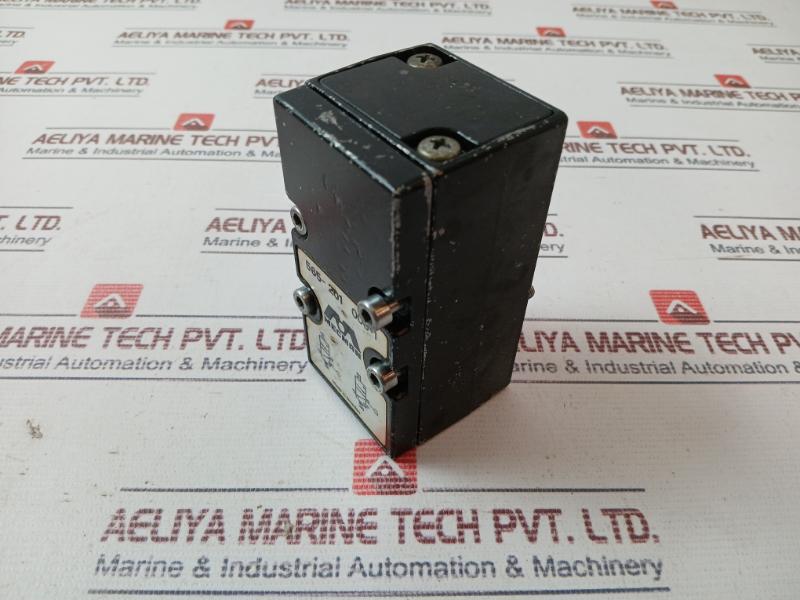 Mecman 565-201 000-1 Directional Valve Sl35