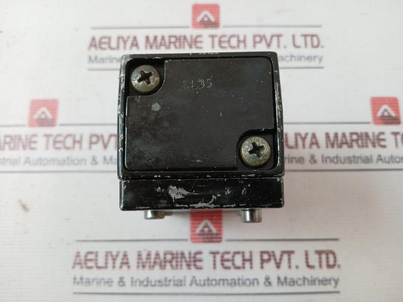 Mecman 565-201 000-1 Directional Valve Sl35