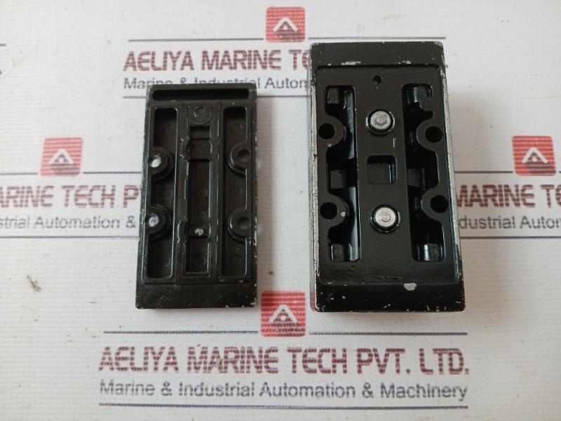 Mecman 565-201 000-1 Directional Valve Sl35