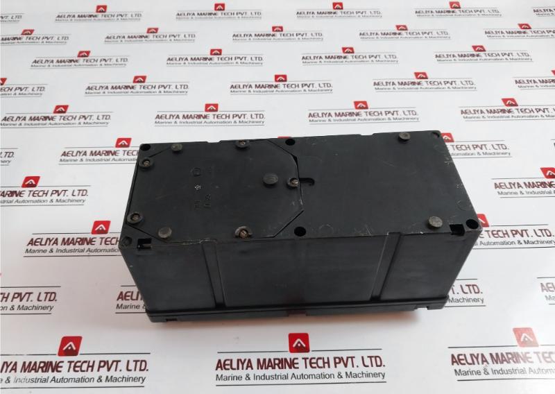 Megaohmmeter F4102/1-1M Analog Fluke ~220V 0 To 2000 MΩ