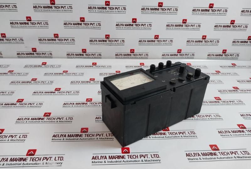 Megaohmmeter F4102/1-1M Analog Fluke ~220V 0 To 2000 MΩ