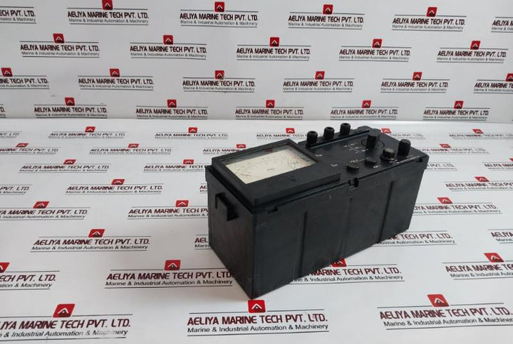 Megaohmmeter F4102/1-1M Analog Fluke ~220V 0 To 2000 MΩ