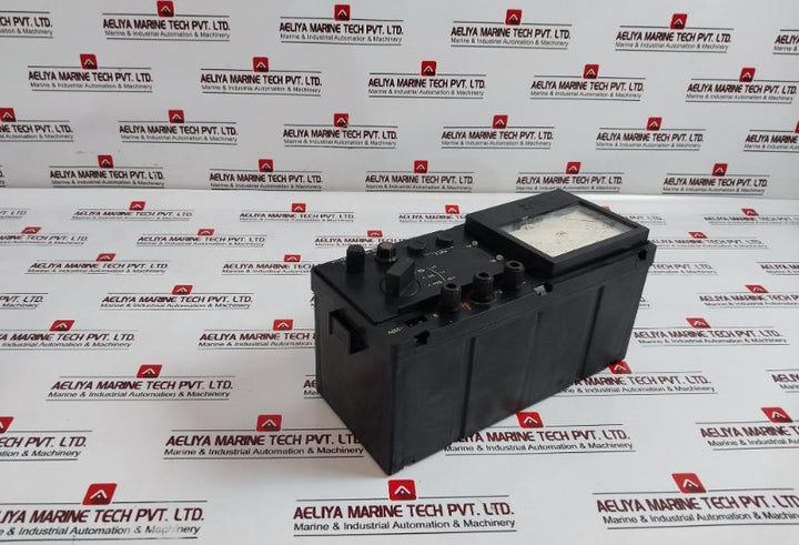 Megaohmmeter F4102/1-1M Analog Fluke ~220V 0 To 2000 MΩ
