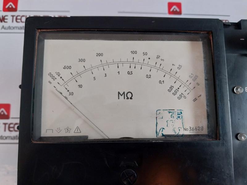 Megaohmmeter F4102/1-1M Analog Fluke ~220V 0 To 2000 MΩ