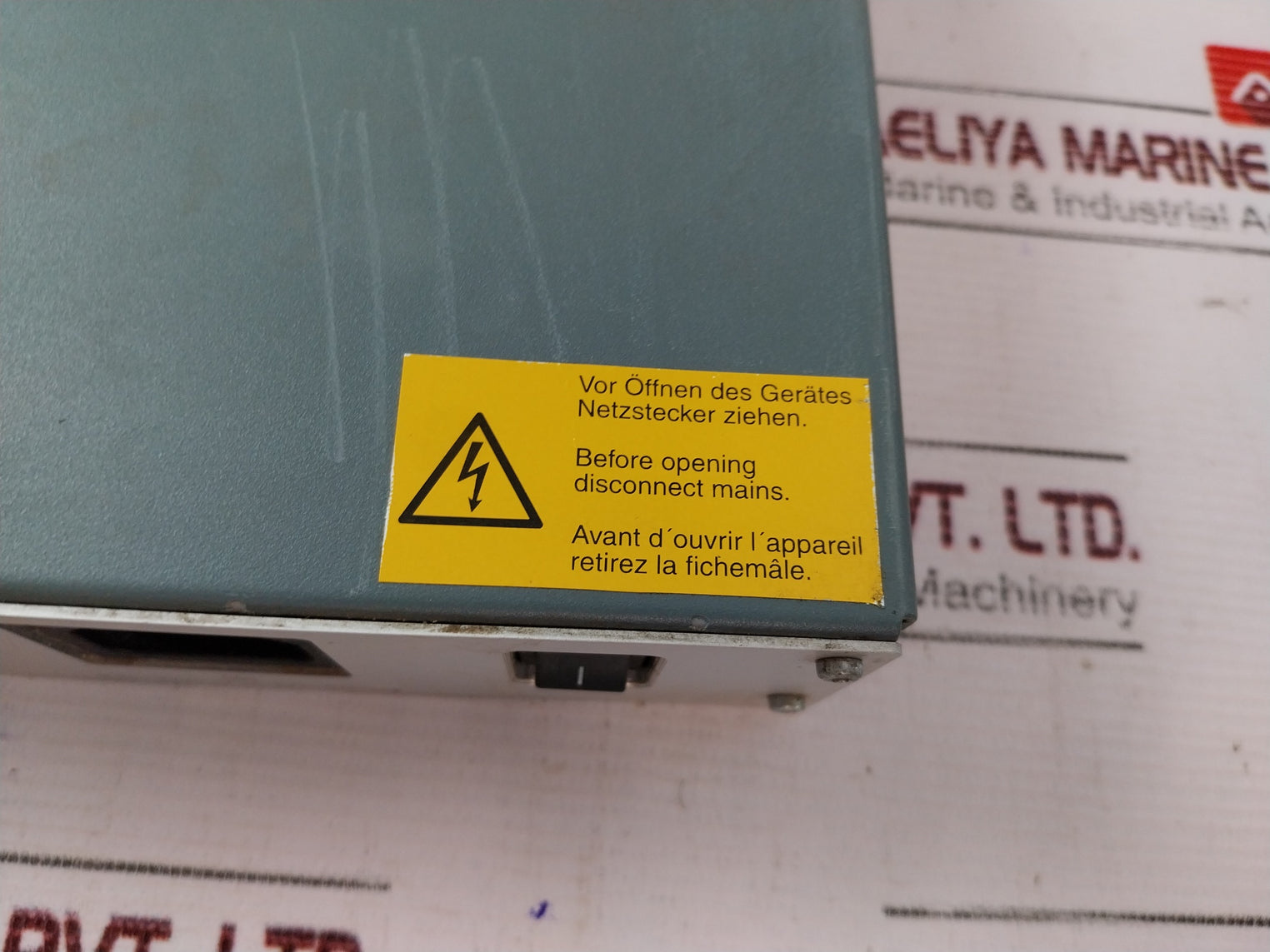 Meinberg Lantime M300 Multi Source Time Server